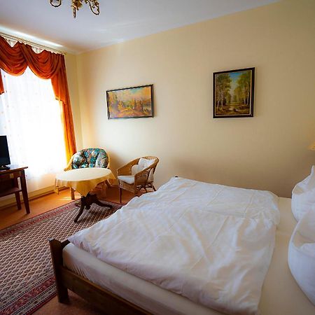 Pension Am Dom Schwerin  Kamer foto