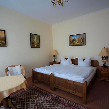 Pension Am Dom Schwerin  Kamer foto