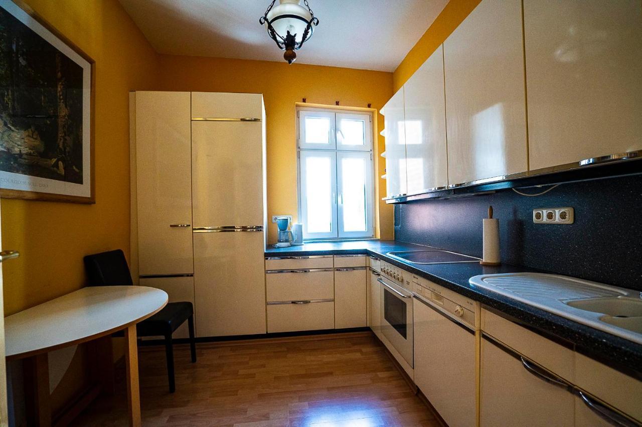 Pension Am Dom Schwerin  Buitenkant foto