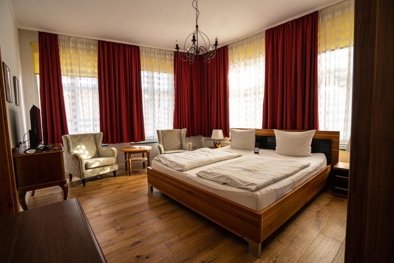 Pension Am Dom Schwerin  Buitenkant foto
